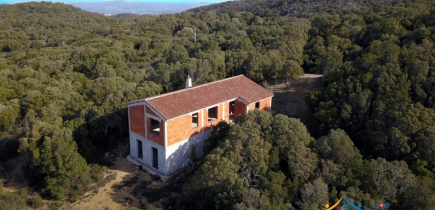 Sardinian Style Villa With Land for Sale in Luogosanto, North East Sardinia