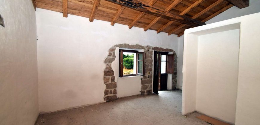 Traditional Farmhouse for Sale in Telti, Near Olbia, North Sardinia