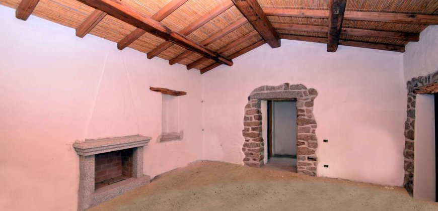 Traditional Farmhouse for Sale in Telti, Near Olbia, North Sardinia