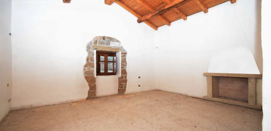 Traditional Farmhouse for Sale in Telti, Near Olbia, North Sardinia