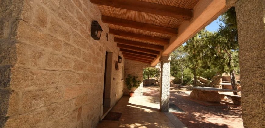 Refined 5 Bed Villa With Sea Views and 1,4 Ha Park Near Porto Cervo North East Sardinia