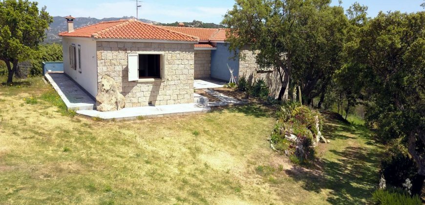 3 Bed Rural Home and 5ha Park for Sale in San Pantaleo, North Sardinia