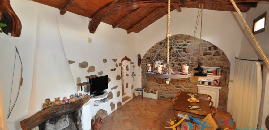 150 M2 Semi-Detached Farmhouse With 1 Ha Land for Sale in San Pantaleo, North Sardinia