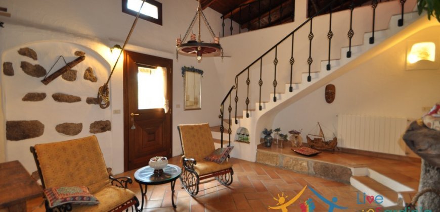 150 M2 Semi-Detached Farmhouse With 1 Ha Land for Sale in San Pantaleo, North Sardinia