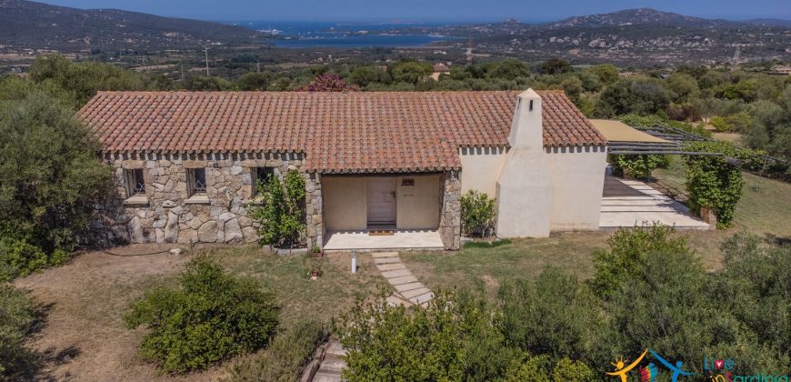 Stazzo For Sale San Pantaleo Sardinia ref. Casa di Daphne