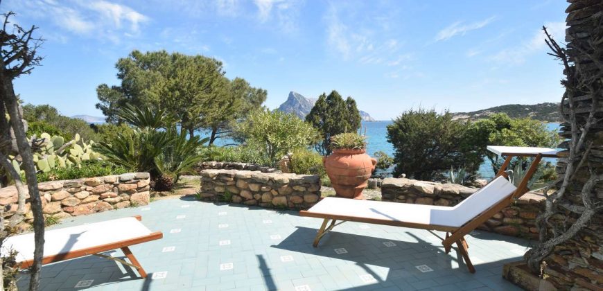 Beachfront Villas For Sale Sardinia; ref Cala Girgolu