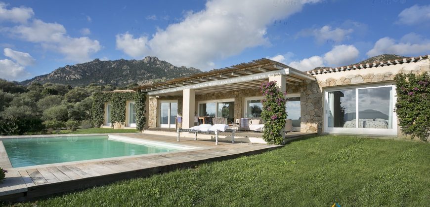 Stunning Country Home For Sale San Pantaleo With pool