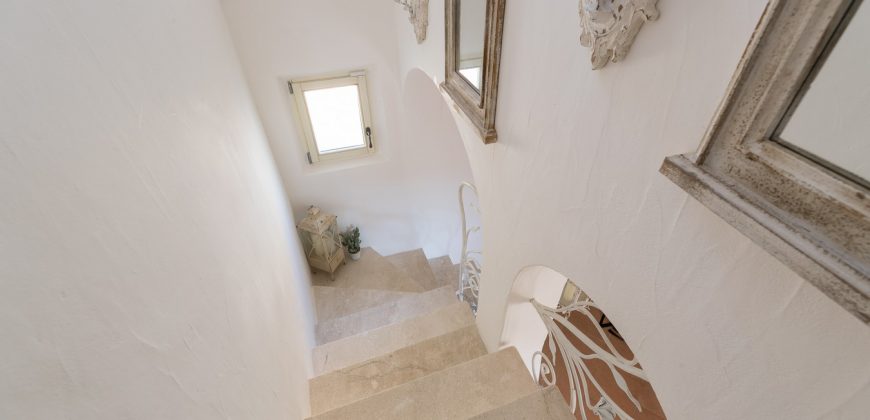 Cosy Villas For Sale in Porto Cervo Sardinia  Ref. IanuaD3D4