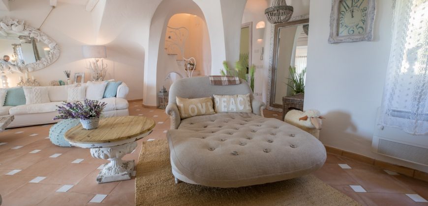 Cosy Villas For Sale in Porto Cervo Sardinia  Ref. IanuaD3D4