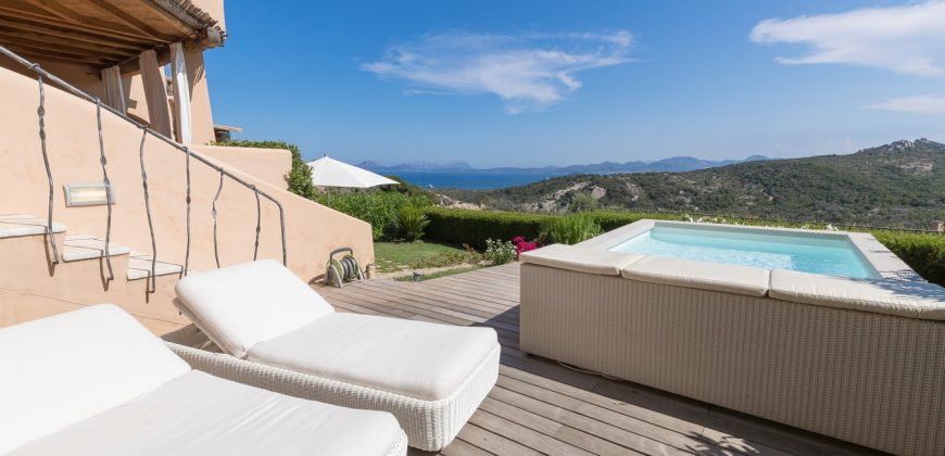 Cosy Villas For Sale in Porto Cervo Sardinia  Ref. IanuaD3D4