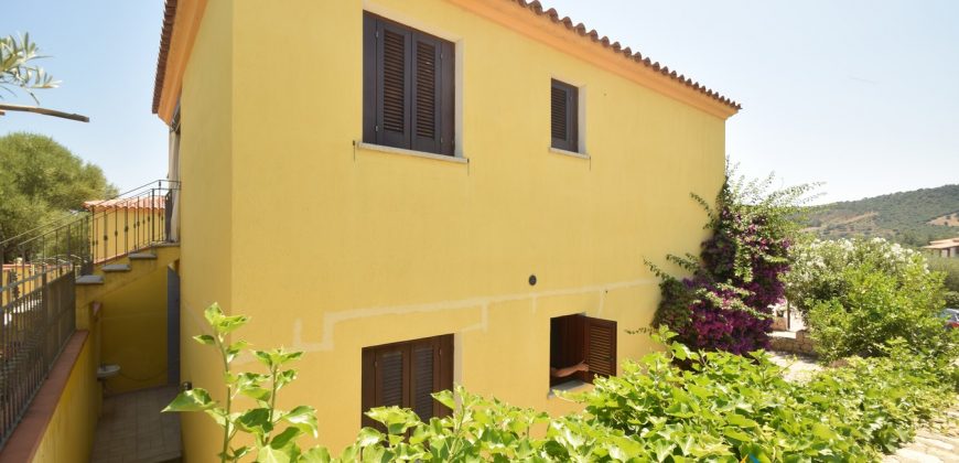 Cosy houses for sale Budoni with private garden.Ref.Carole