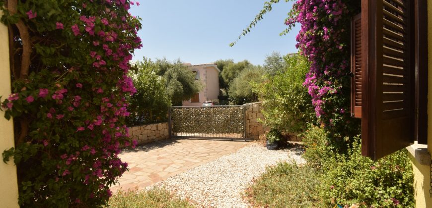 Cosy houses for sale Budoni with private garden.Ref.Carole