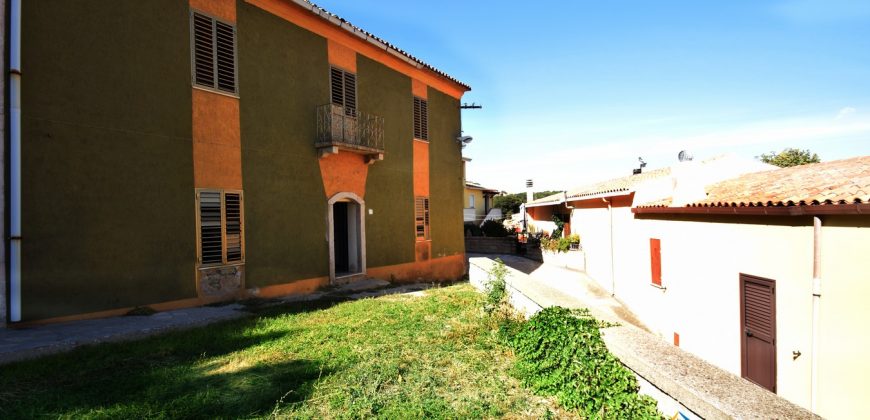 Properties  for sale Aggius Sardinia ref. Lu Palazzu di Ninni