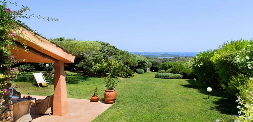 Superb Villa For Sale San Pantaleo With Sea View Ref.Domus