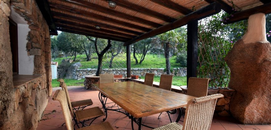 Country Home For Sale San Pantaleo Sardinia With 1 Ha Land ref. Villa Nadia