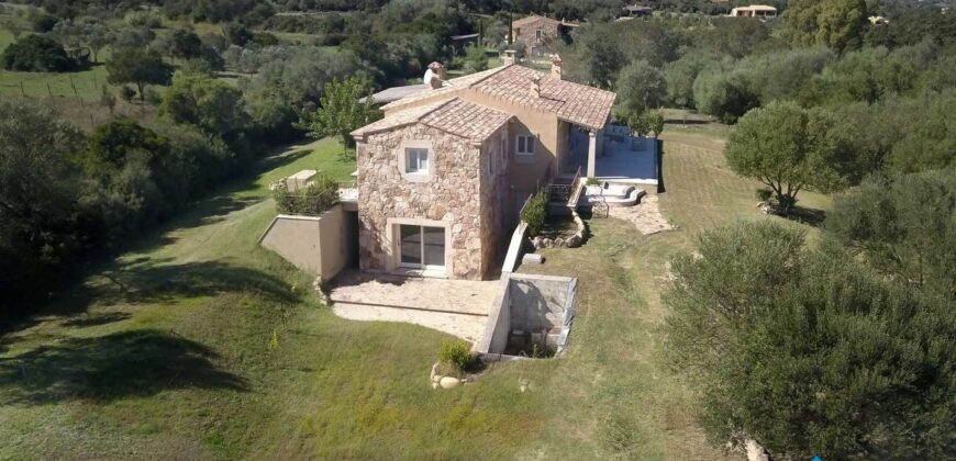 Houses For Sale In San Pantaleo Sardinia Ref. Calz