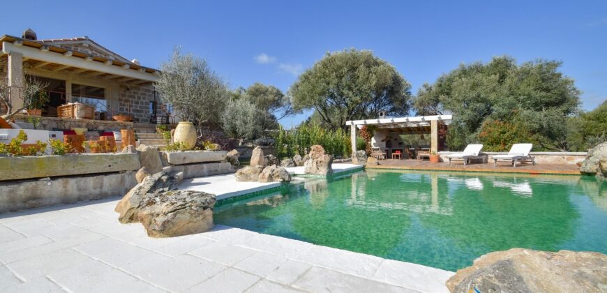 Magnificent Stazzu For Sale San Pantaleo Ref. Mezaia