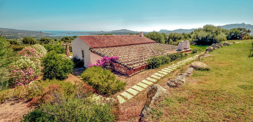 Fabulous Home  For Sale In Sale San Pantaleo Sardinia Ref. Daphe