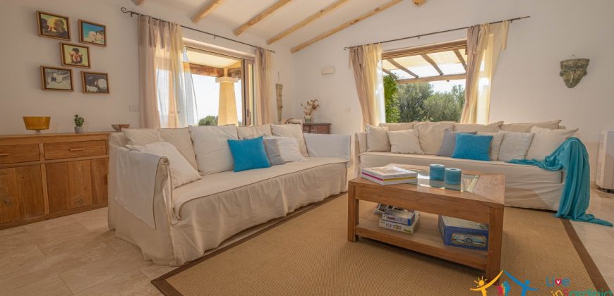 Fabulous Home  For Sale In Sale San Pantaleo Sardinia Ref. Daphe