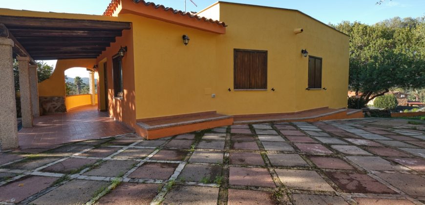 Lovely Villa For Sale In Porto Istana ref. Rachele