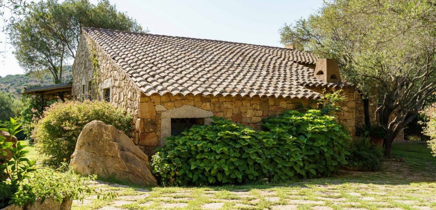Stazzu for sale San Pantaleo  Ref. Cri Cri