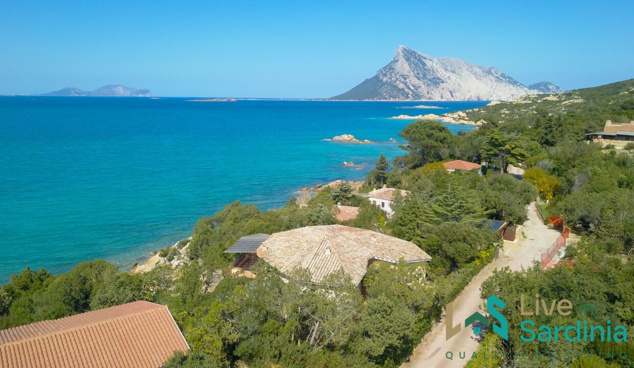 Villa-For-sale-Cala-Ginepro-San-Teodoro