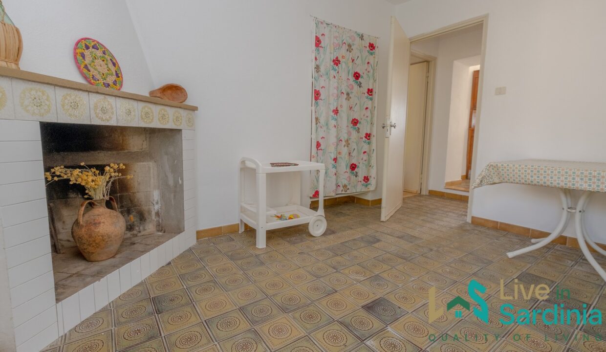 Country-Home-For-Sale-Monti-Sardinia