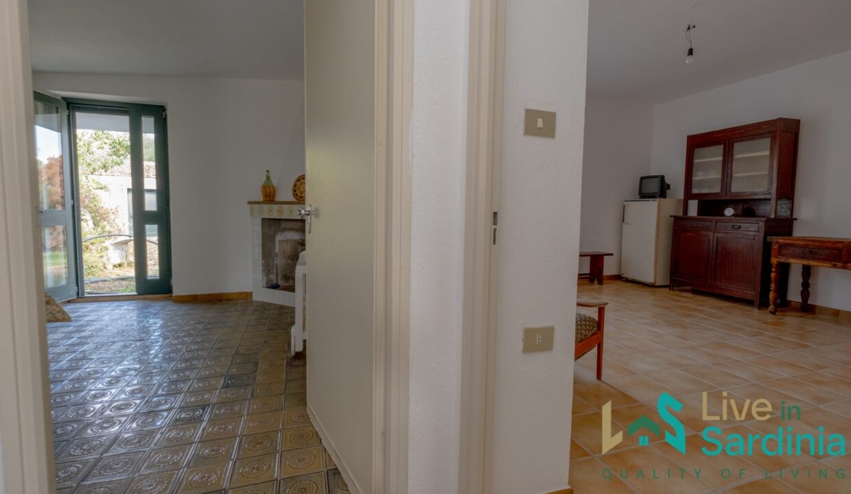 Country-Home-For-Sale-Monti-Sardinia