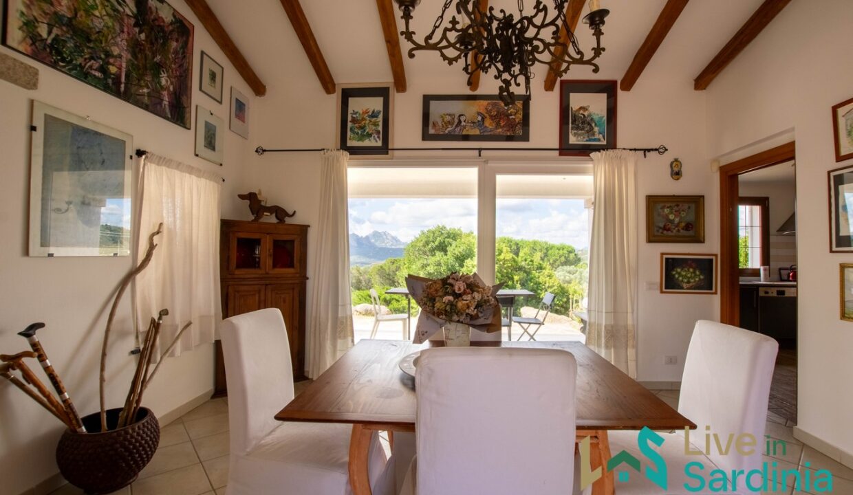 Country-Villa-For-Sale-Sale-San-Pantaleo-Sardinia