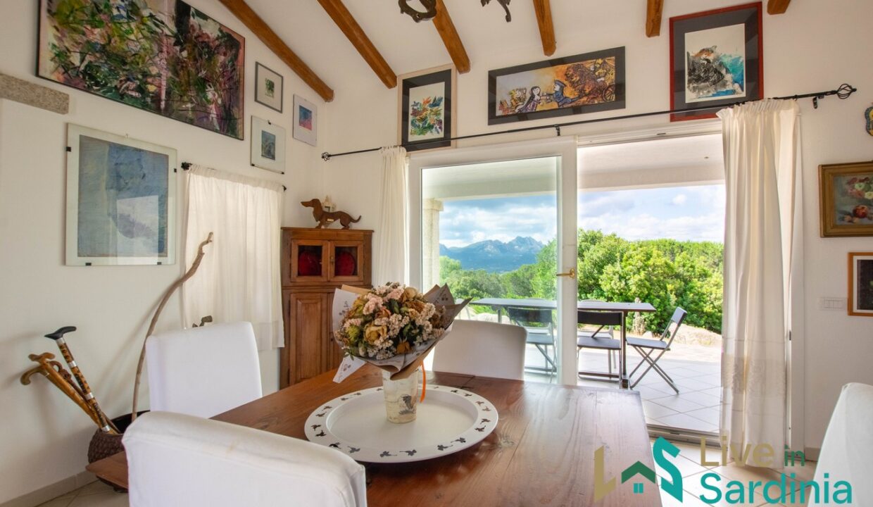 Country-Villa-For-Sale-Sale-San-Pantaleo-Sardinia