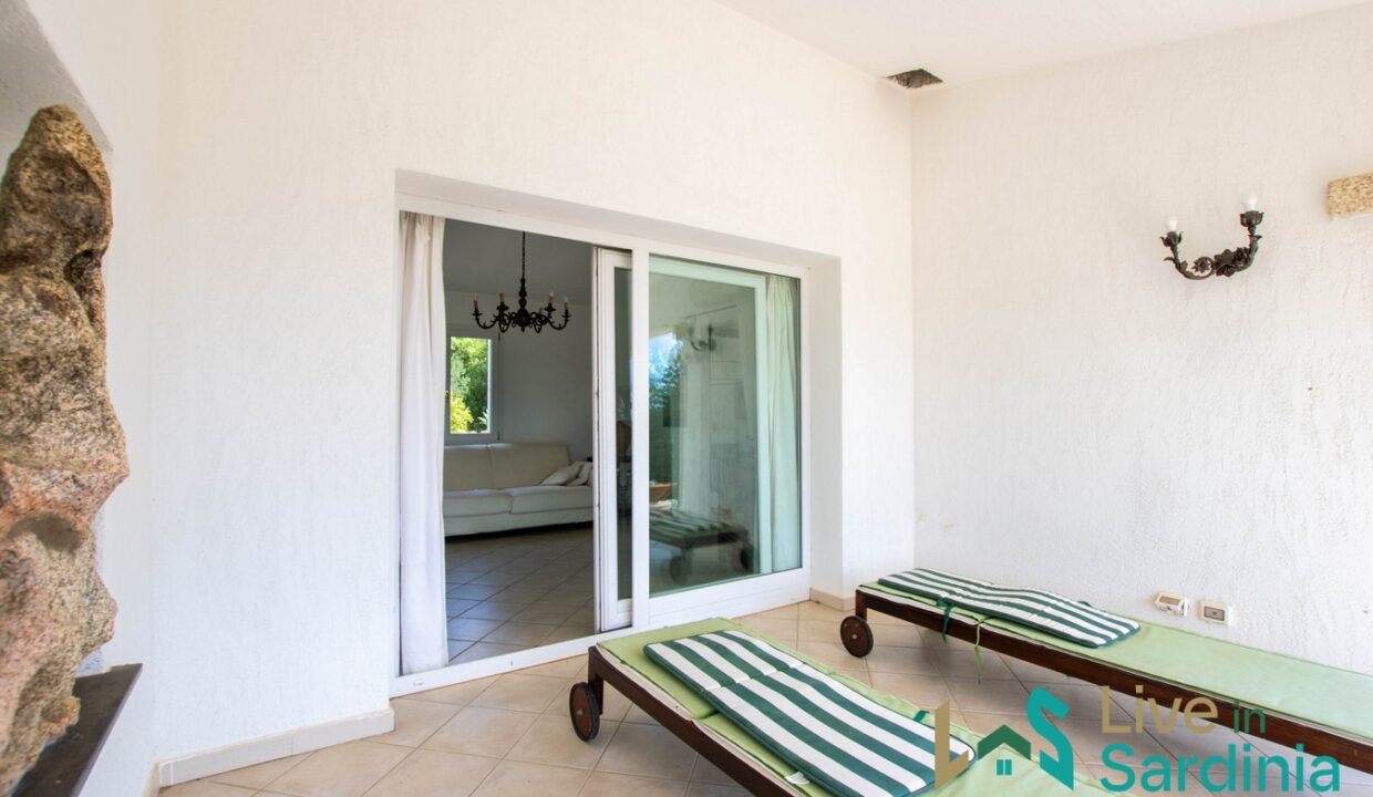 Country-Villa-For-Sale-Sale-San-Pantaleo-Sardinia