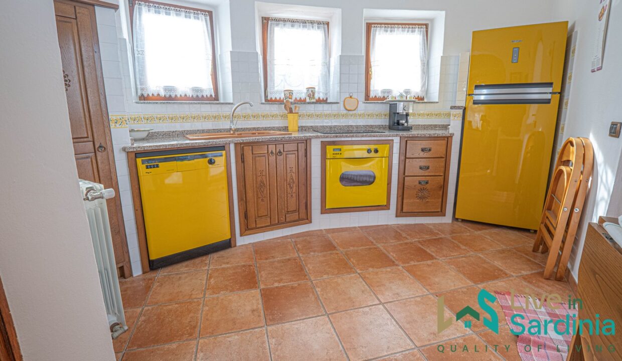 Homes-For-sale-In-Santa-Teresa-Gallura
