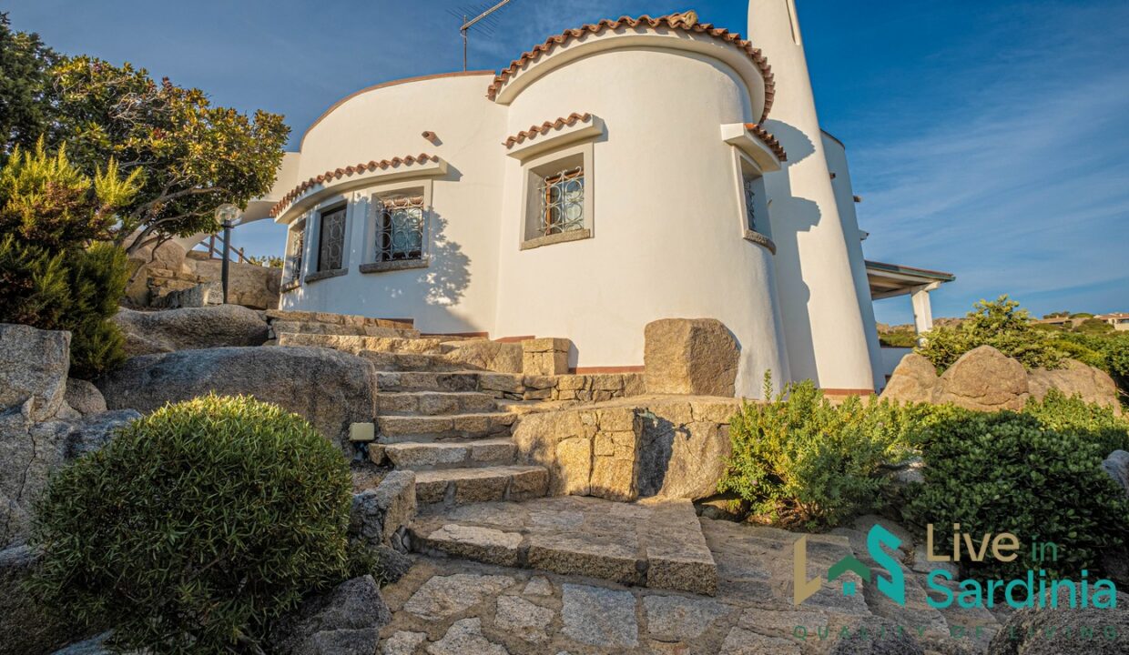 Homes-For-sale-In-Santa-Teresa-Gallura