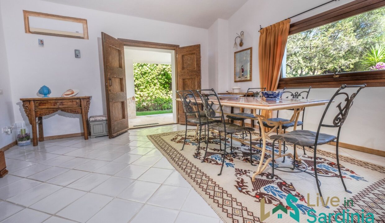 Country-House-For-Sale-San-Pantaleo