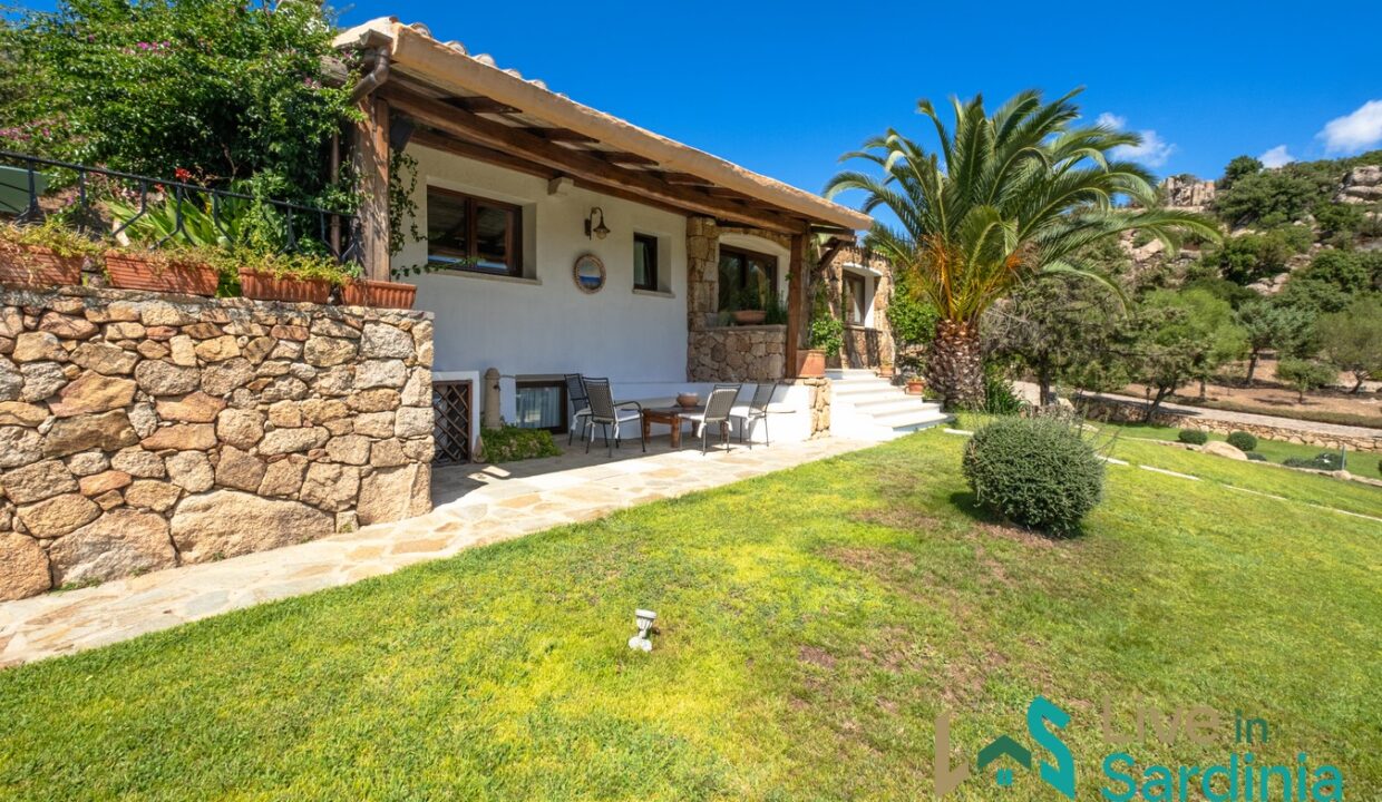 Country-House-For-Sale-San-Pantaleo