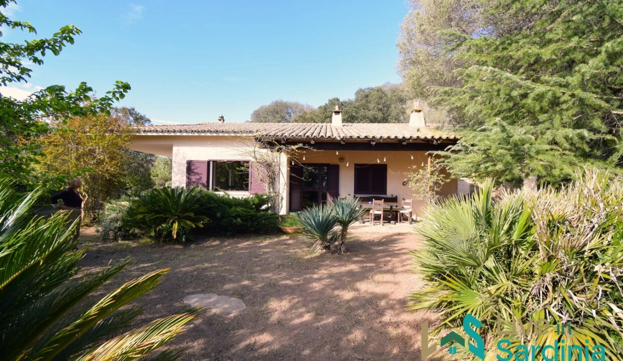 Property-For-Sale-Loiri-Porto-San-Paolo