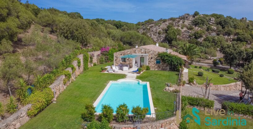 Fabulous Villa For Sale With Pool Sardinia