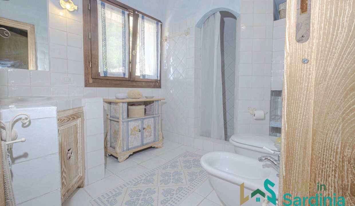 Villa-For-Sale-With-Pool-Sardinia