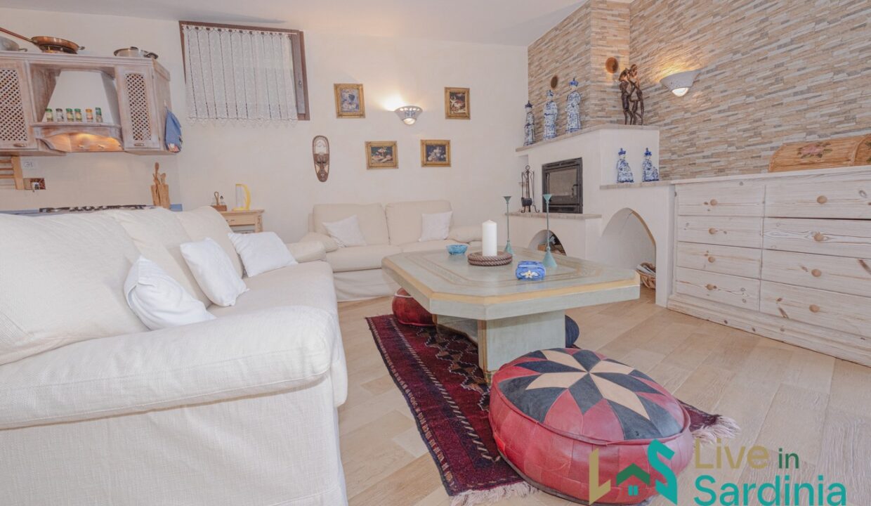 Villa-For-Sale-With-Pool-Sardinia