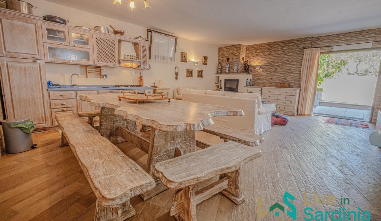Villa-For-Sale-With-Pool-Sardinia