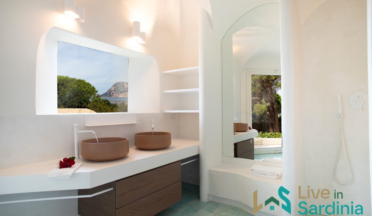 Exclusive-Villa-For-Rent-In-Capo-Coda-Cavallo