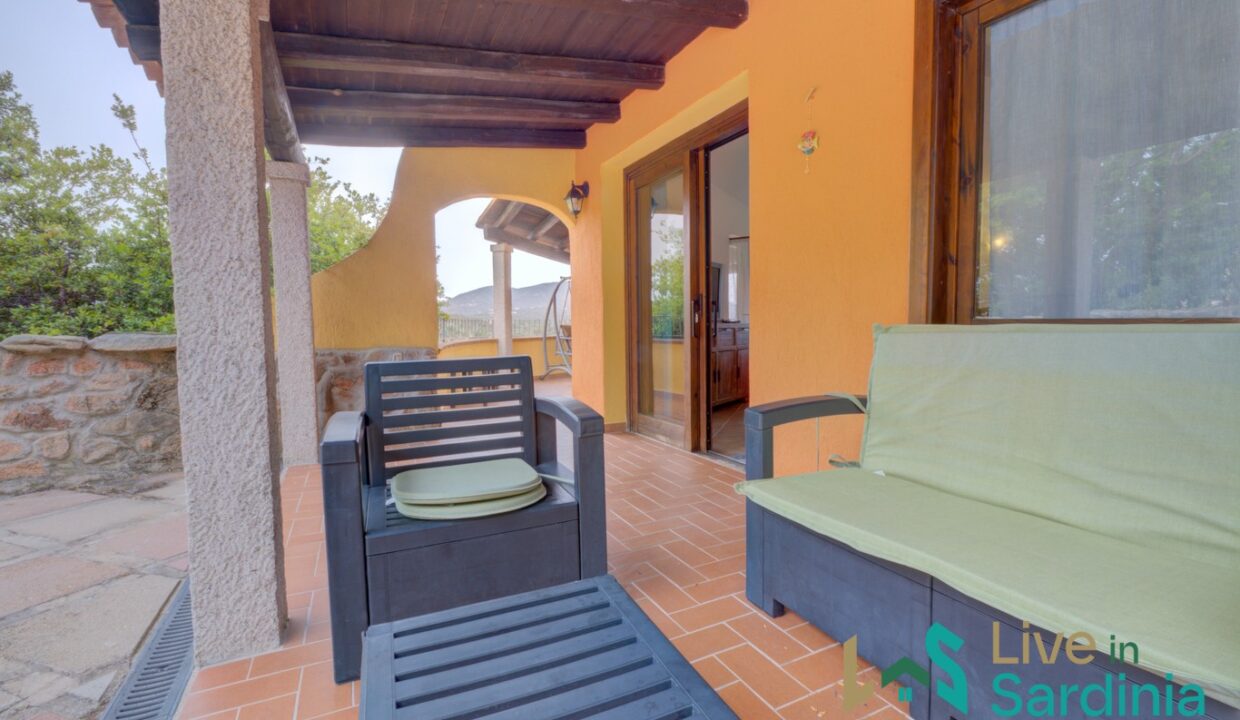 Villa-For-Sale-In-Porto-Istana