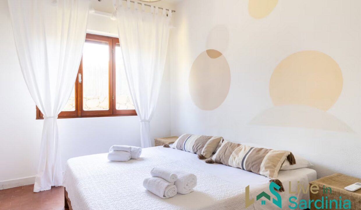 Beachfront-Villas-For-Sale-Sardinia