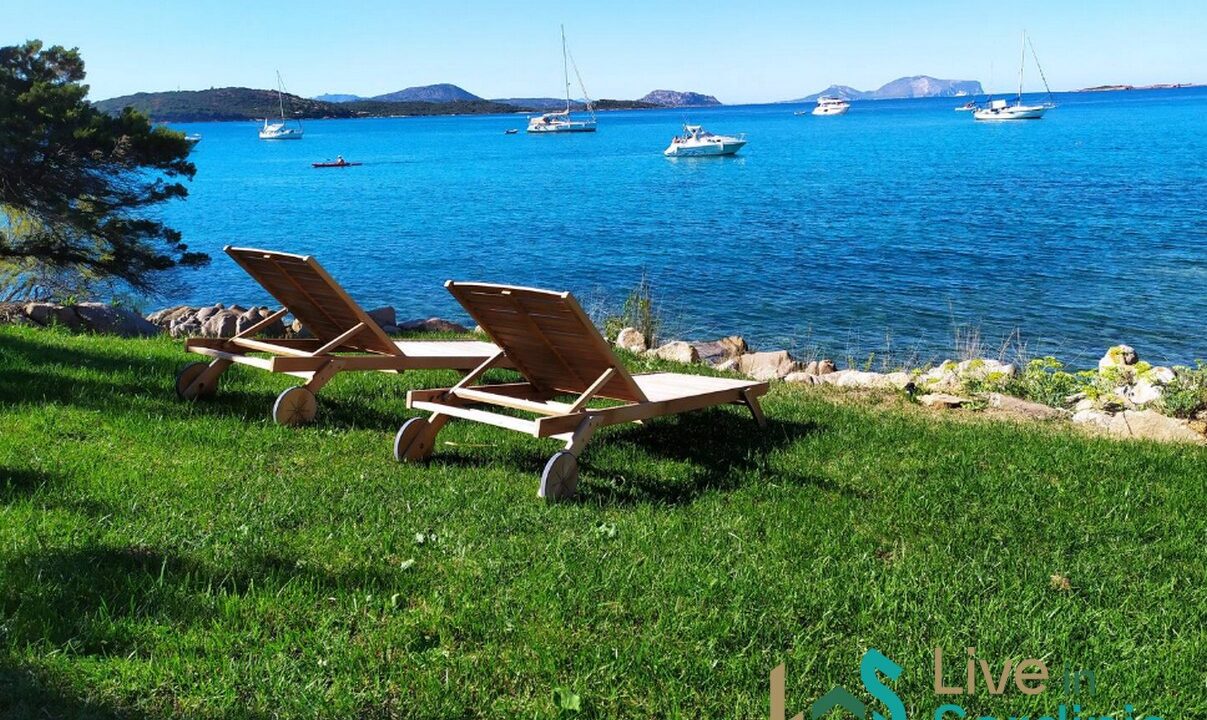 Beachfront-Villas-For-Sale-Sardinia