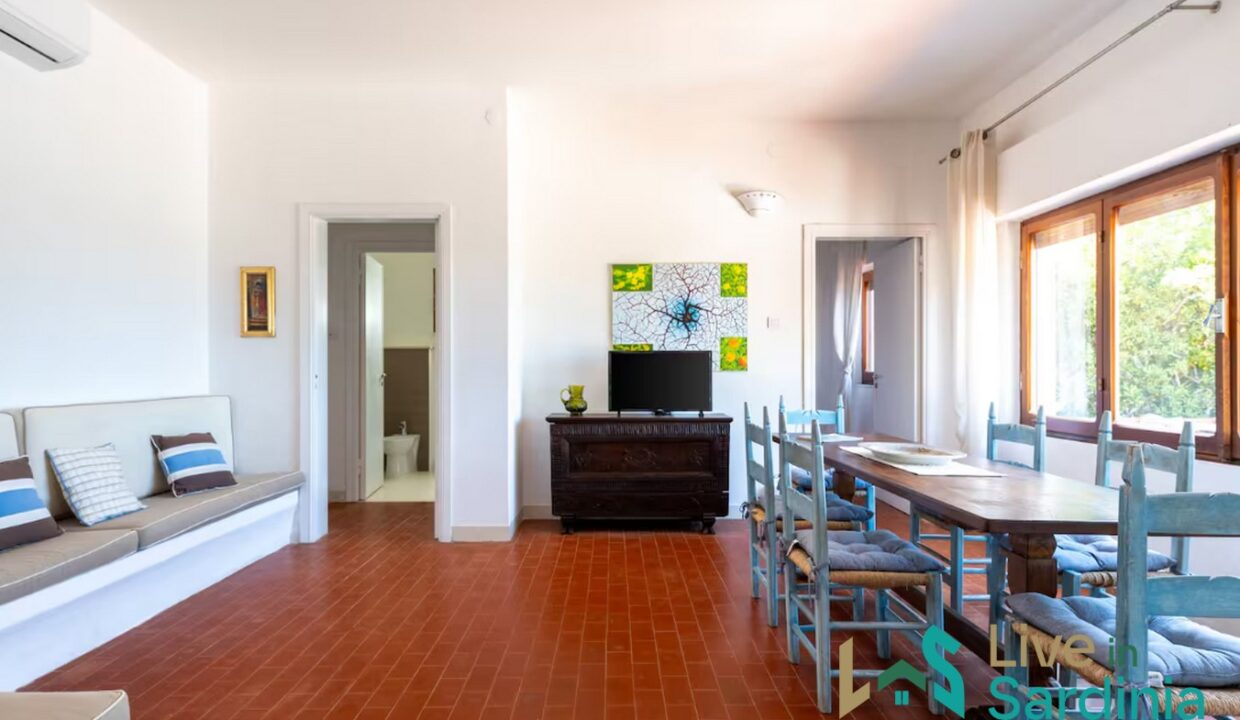 Beachfront-Villas-For-Sale-Sardinia