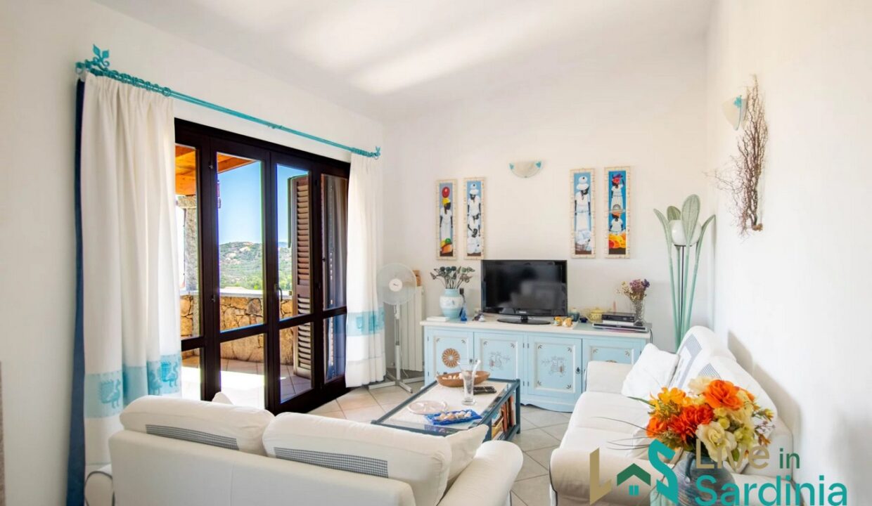 Sea-view-Villa-for-sale-Porto-San-Paolo-Sardinia (19)