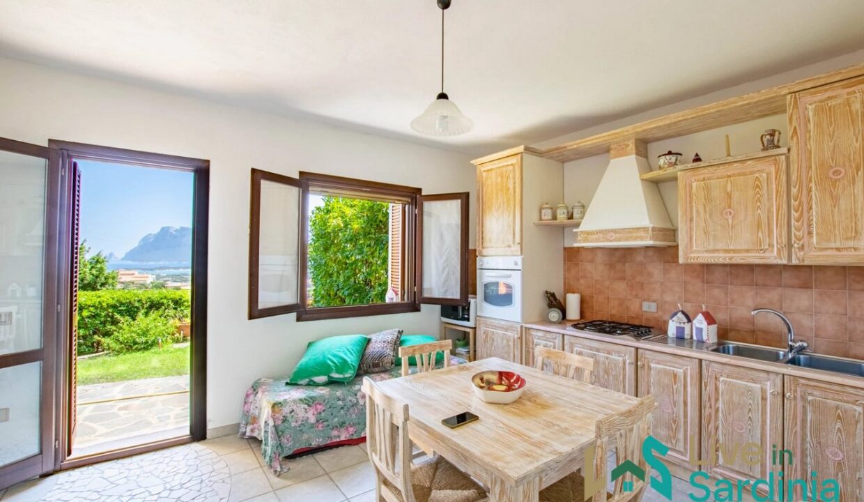 Sea-view-Villa-for-sale-Porto-San-Paolo-Sardinia (30)