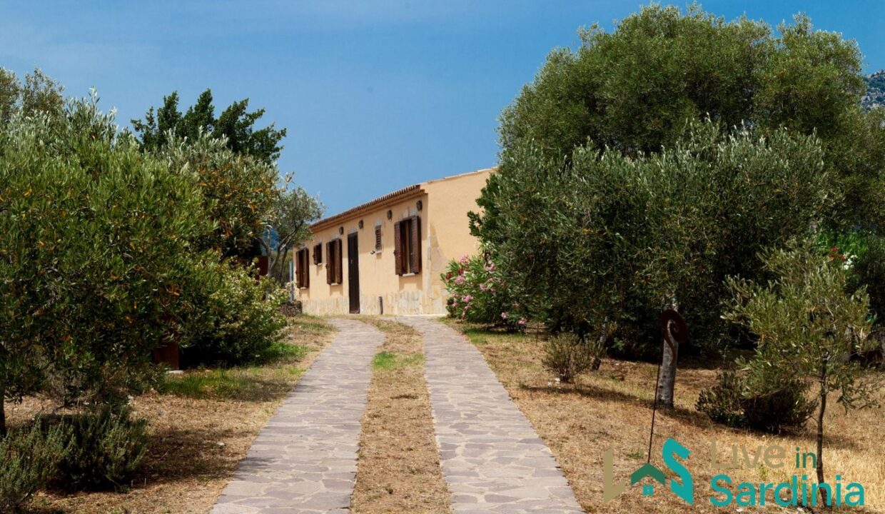 Stazzo-For-Sale-San-Pantaleo-Sardinia