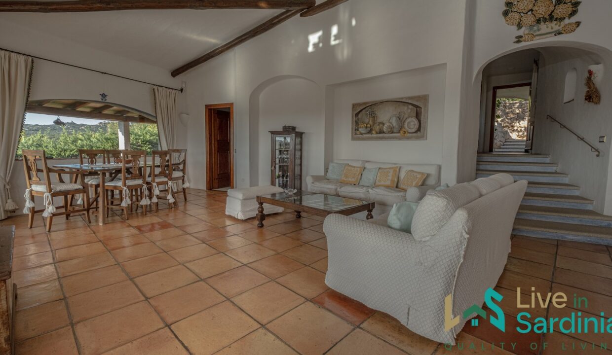Villa-For-Sale-Porto-Cervo-Sardinia (15)