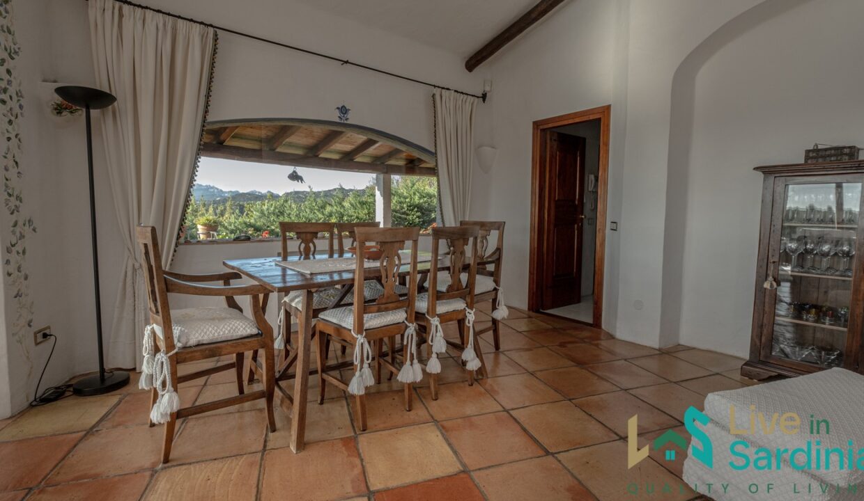 Villa-For-Sale-Porto-Cervo-Sardinia (16)